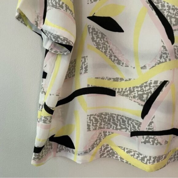 Guess Chiffon Blouse Top- Size XL (bin 1L) - Picture 2 of 5